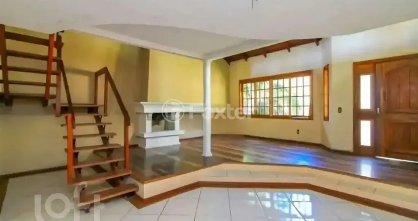 Casa com 3 quartos à venda na Rua Ítalo Brutto, 410, Espírito Santo, Porto Alegre