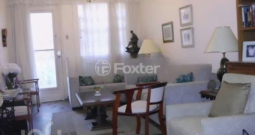 Casa com 3 quartos à venda na Rua Dezesseis de Julho, 84, São João, Porto Alegre
