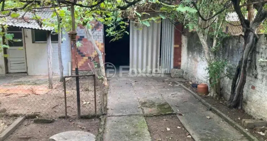 Terreno à venda na Avenida Assis Brasil, 1039, Passo da Areia, Porto Alegre