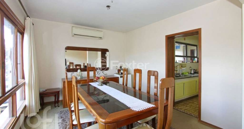 Apartamento com 3 quartos à venda na Avenida Coronel Lucas de Oliveira, 1767, Bela Vista, Porto Alegre