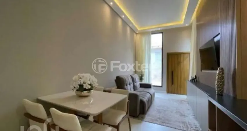 Casa com 2 quartos à venda na Rua das Cerejeiras, 43, Parque da Matriz, Gravataí