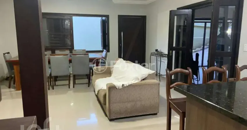 Casa em condomínio fechado com 3 quartos à venda na Rua São Leopoldo, 80, Vila Jardim, Porto Alegre