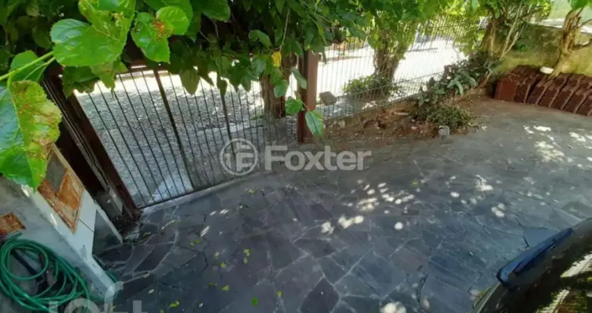 Casa com 3 quartos à venda na Rua Silvério Souto, 490, Teresópolis, Porto Alegre