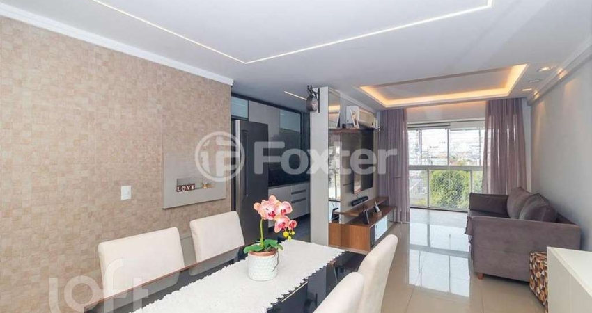 Apartamento com 3 quartos à venda na Avenida Polônia, 255, São Geraldo, Porto Alegre