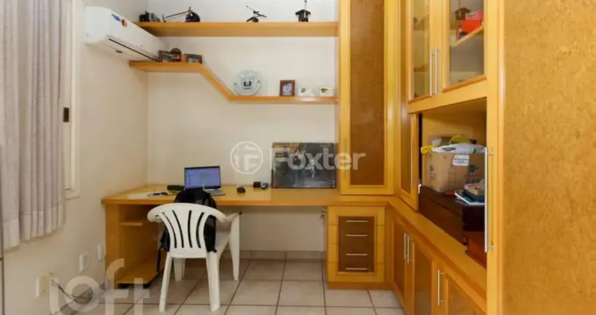 Casa com 4 quartos à venda na Rua Primeiro de Maio, 233, Niterói, Canoas