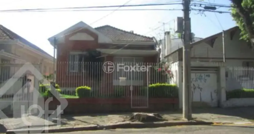 Casa com 3 quartos à venda na Rua Tobias Barreto, 112, Partenon, Porto Alegre