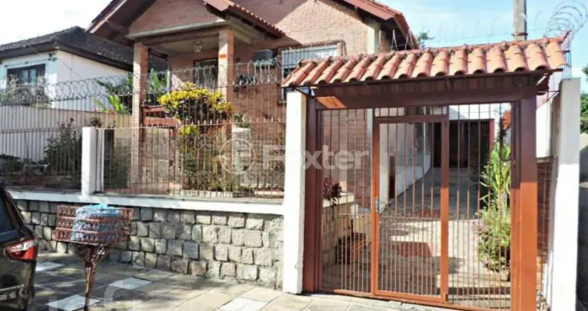 Casa com 3 quartos à venda na Rua Francisco Valdomiro Lorenz, 281, Jardim Carvalho, Porto Alegre