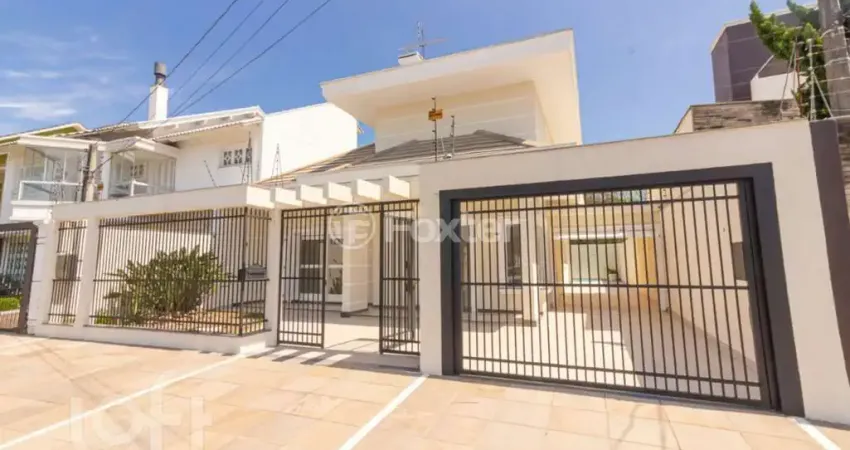Casa com 3 quartos à venda na Rua Maria Agiova Ghilardi, 6, Centro, Canoas