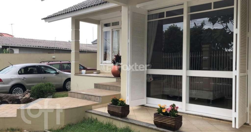 Casa com 3 quartos à venda na Rua Irmã Joana Nadari, 68, Parque Amador, Esteio