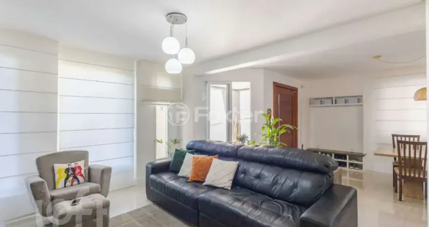 Casa com 4 quartos à venda na Rua Tenente Antônio João, 785, Nossa Senhora das Graças, Canoas