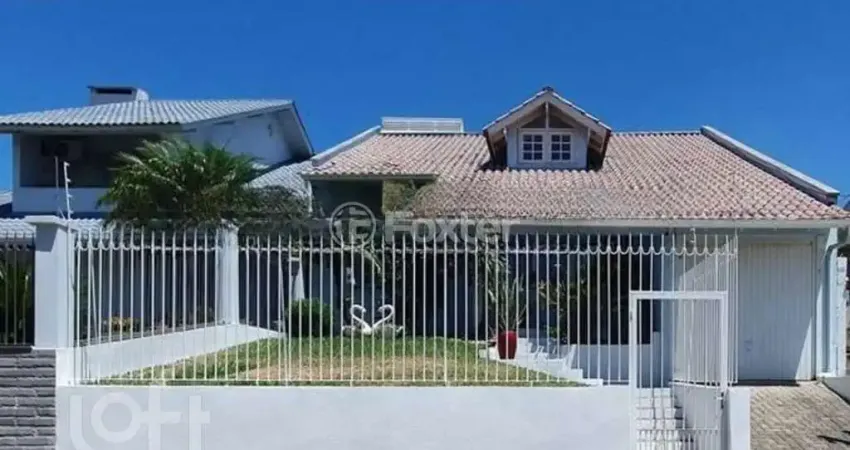 Casa com 3 quartos à venda na Rua Adriano Hugo Bender, 108, Santo Afonso, Novo Hamburgo