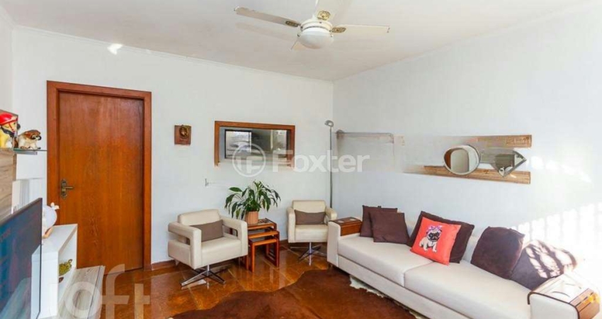 Casa com 3 quartos à venda na Rua Ministro Oliveira Lima, 405, São Sebastião, Porto Alegre