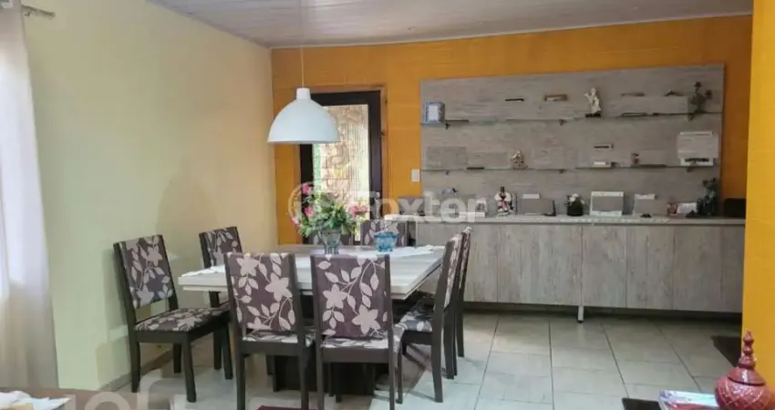 Casa com 3 quartos à venda na Rua Primeiro de Maio, 903, Niterói, Canoas