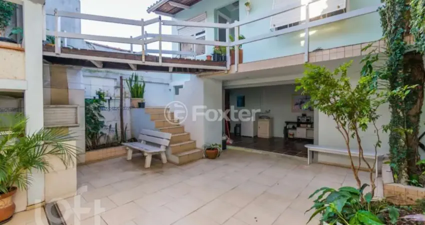 Casa com 4 quartos à venda na Rua Doutor Sebastião Leão, 261, Azenha, Porto Alegre