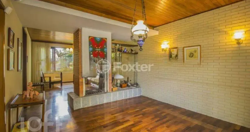 Casa com 3 quartos à venda na Rua Luiz Voelcker, 534, Três Figueiras, Porto Alegre