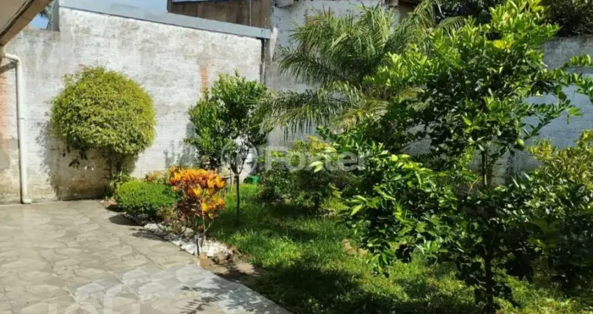 Casa com 2 quartos à venda na Quadra B Seis, 18, Guajuviras, Canoas