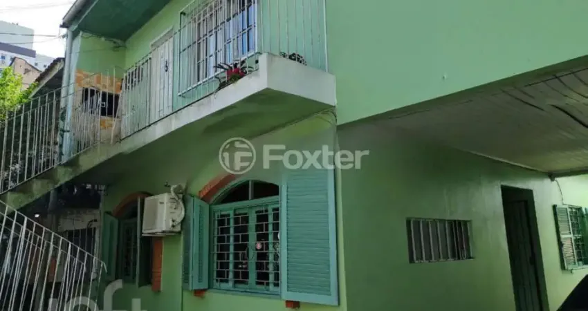 Casa com 6 quartos à venda na Avenida Montenegro, 215, Petrópolis, Porto Alegre