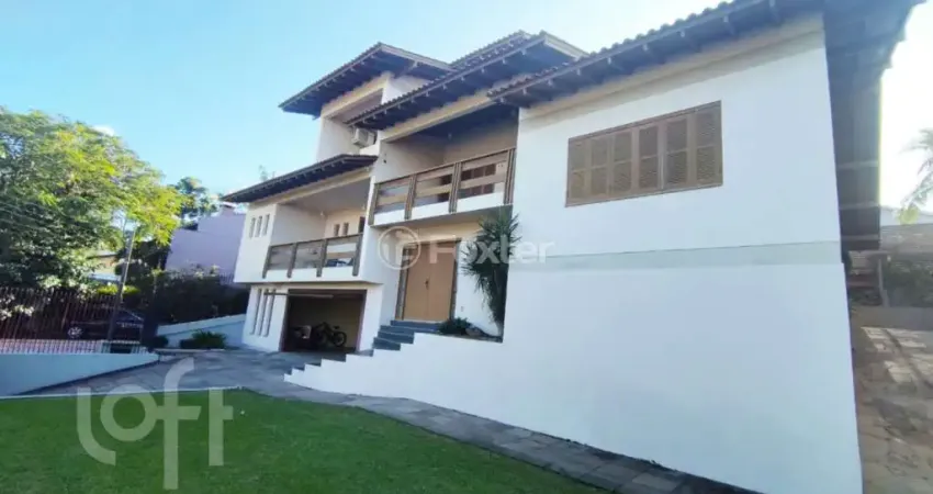 Casa com 5 quartos à venda na Rua Finlândia, 897, Petrópolis, Novo Hamburgo