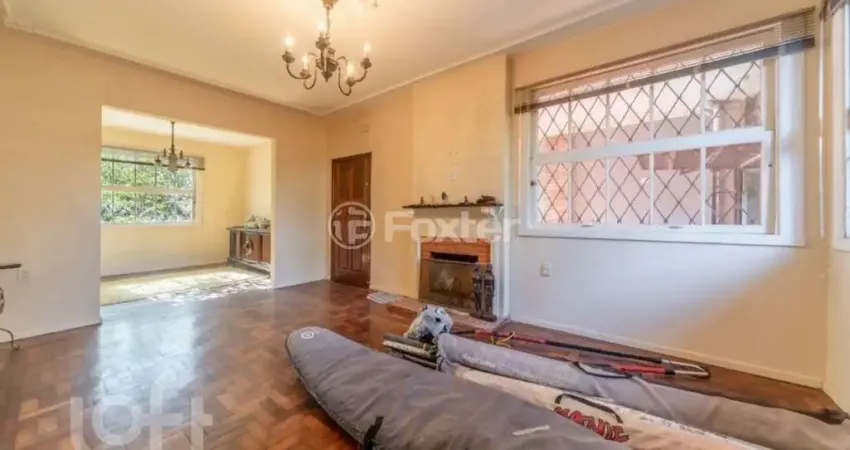 Casa com 4 quartos à venda na Rua Guaraum, 112, Vila Assunção, Porto Alegre