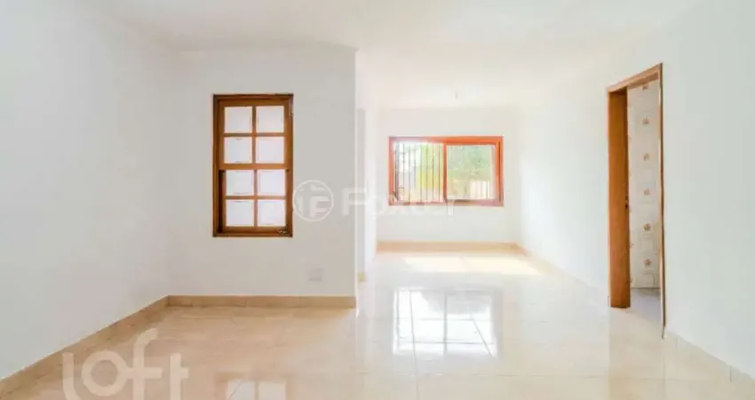 Casa com 3 quartos à venda na Rua Oiampi, 420, Guarujá, Porto Alegre