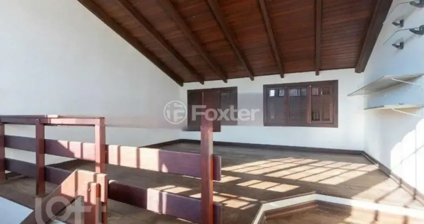Casa com 3 quartos à venda na Avenida da Serraria, 800, Espírito Santo, Porto Alegre