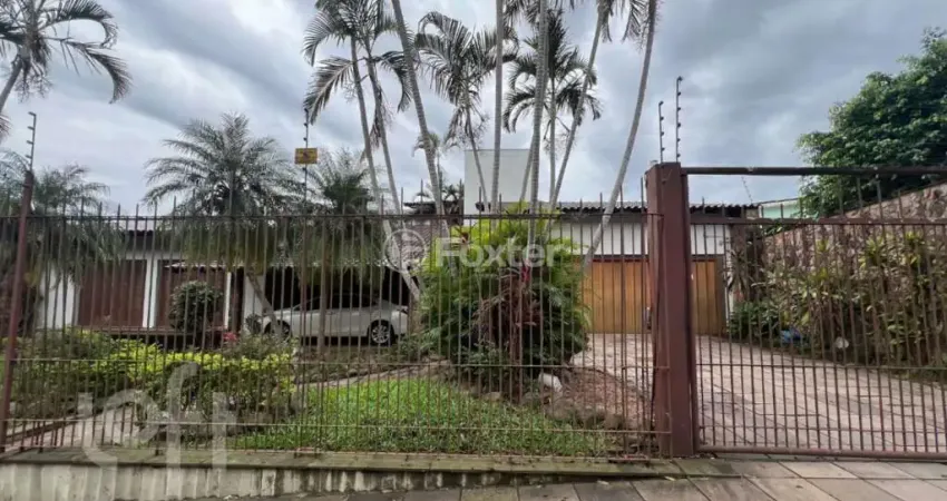 Casa com 5 quartos à venda na Rua Monte Castelo, 186, Nossa Senhora das Graças, Canoas