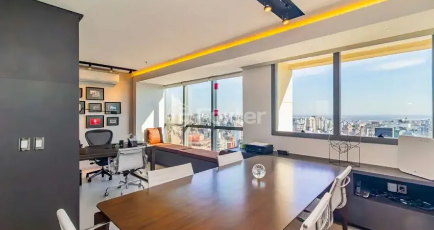 Sala comercial com 1 sala à venda na Avenida Carlos Gomes, 1492, Três Figueiras, Porto Alegre