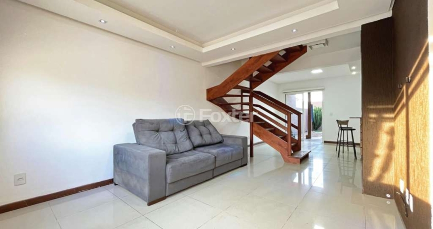 Casa em condomínio fechado com 2 quartos à venda na Avenida Edgar Pires de Castro, 2520, Hípica, Porto Alegre