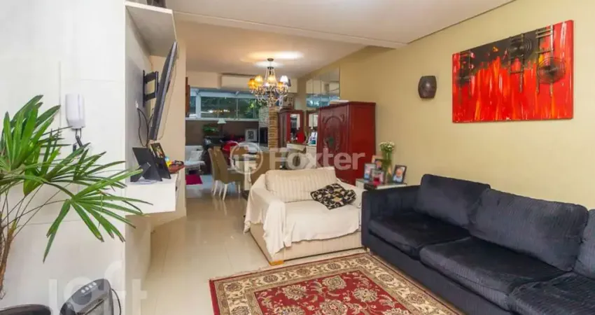 Casa em condomínio fechado com 3 quartos à venda na Rua Chavantes, 119, Vila Assunção, Porto Alegre