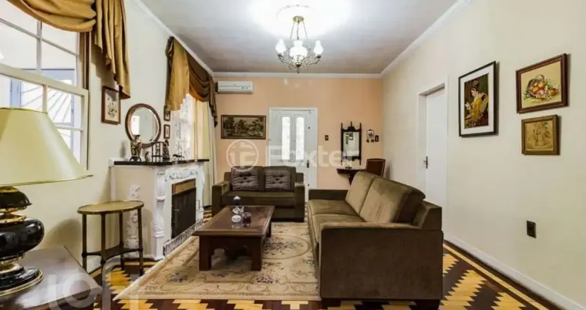 Casa com 3 quartos à venda na Avenida Iguassu, 510, Petrópolis, Porto Alegre