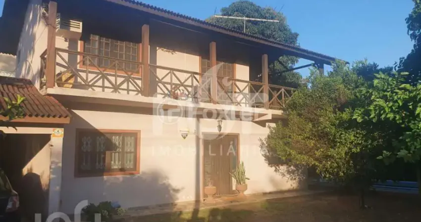 Casa com 2 quartos à venda na Servidão Augusto Buss, 211, Rio Tavares, Florianópolis