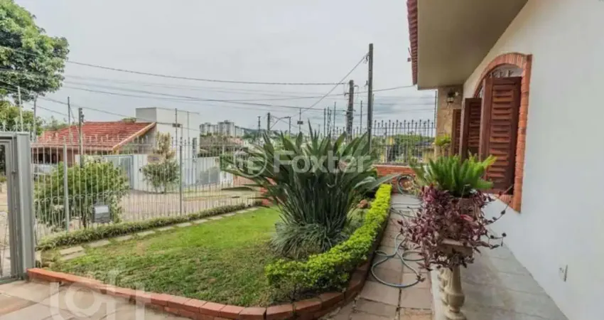 Casa com 3 quartos à venda na Rua Esteio, 221, Cavalhada, Porto Alegre