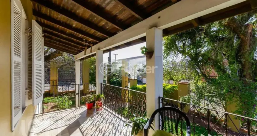 Casa com 3 quartos à venda na Rua Padre João Batista Reus, 1477, Vila Conceição, Porto Alegre