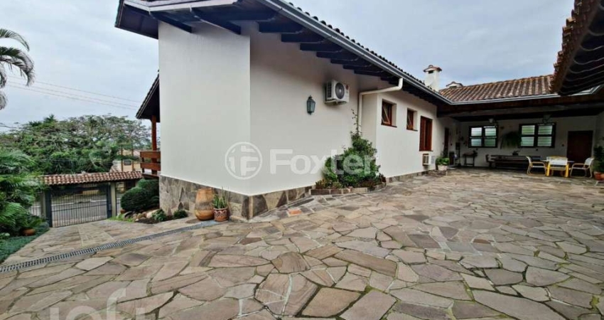 Casa com 4 quartos à venda na Rua Frederico Groehs Neto, 180, Vila Nova, Novo Hamburgo