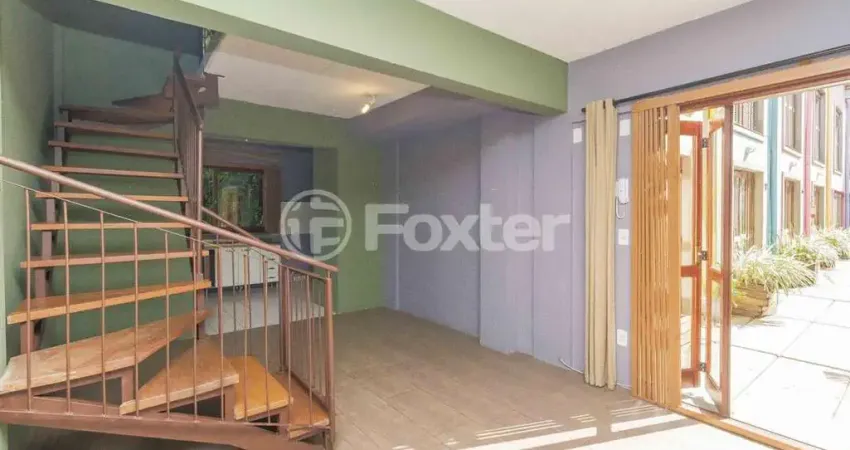 Casa em condomínio fechado com 2 quartos à venda na Rua Ângelo Crivellaro, 105, Jardim do Salso, Porto Alegre
