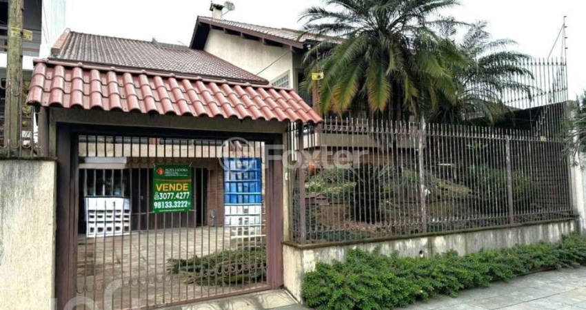 Casa com 3 quartos à venda na Rua Caxias, 229, Centro, Esteio