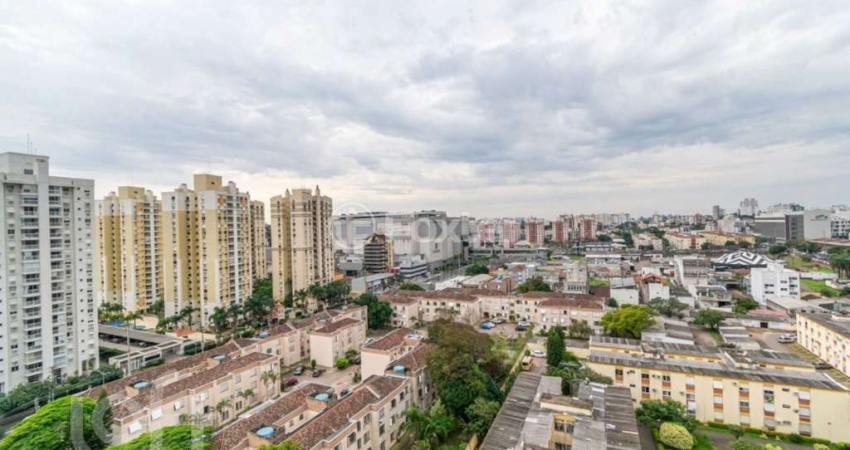 Apartamento com 3 quartos à venda na Rua Roque Calage, 247, Passo da Areia, Porto Alegre