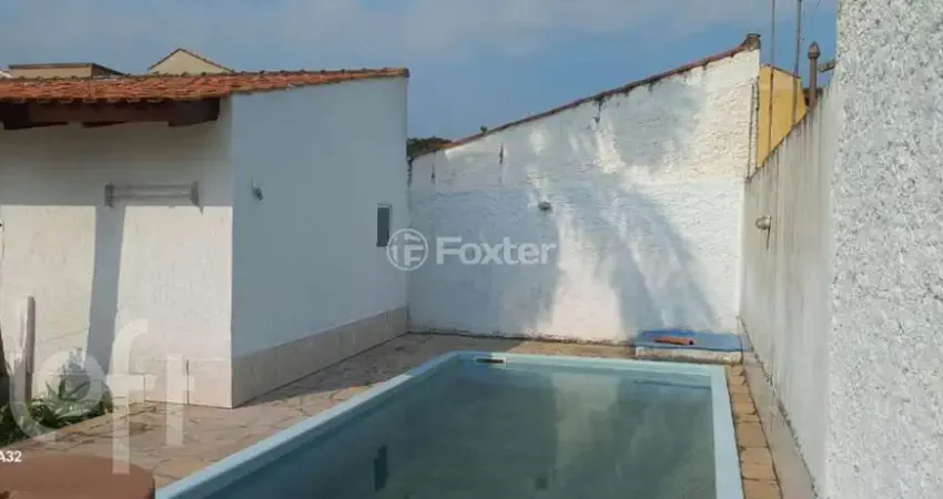Casa com 3 quartos à venda na Rua Doutora Noemi Valle Rocha, 195, Serraria, Porto Alegre