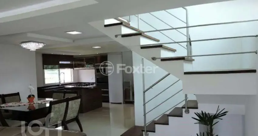 Casa em condomínio fechado com 3 quartos à venda na Rodovia Aparício Ramos Cordeiro, 110, Campeche, Florianópolis