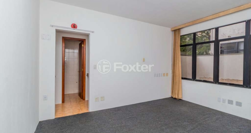 Sala comercial com 1 sala à venda na Rua César Lombroso, 49, Rio Branco, Porto Alegre
