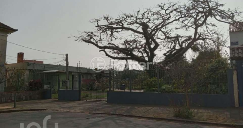 Casa com 4 quartos à venda na Rua Domício da Gama, 4, Glória, Porto Alegre