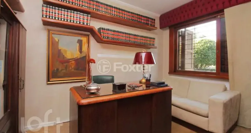 Casa com 4 quartos à venda na Rua Felipe Becker, 357, Três Figueiras, Porto Alegre