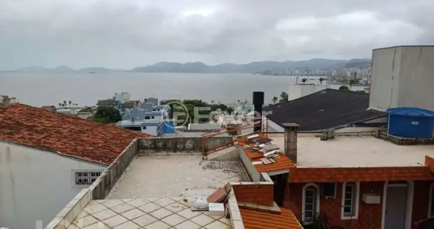 Casa com 2 quartos à venda na Rua Poeta Francisco Machado de Souza, 132, Estreito, Florianópolis