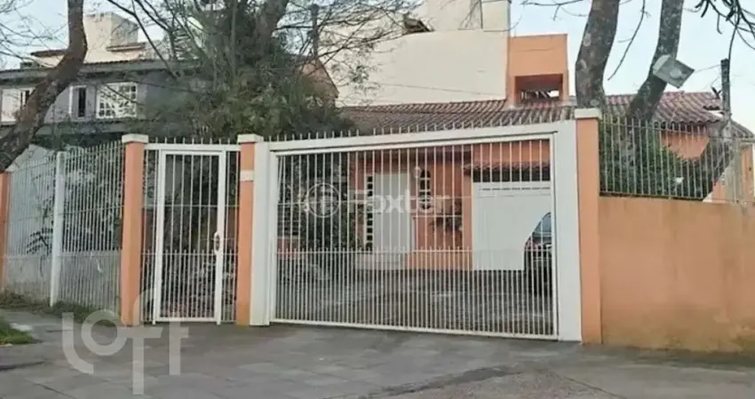 Casa com 4 quartos à venda na Rua Tupã, 141, Vila Assunção, Porto Alegre