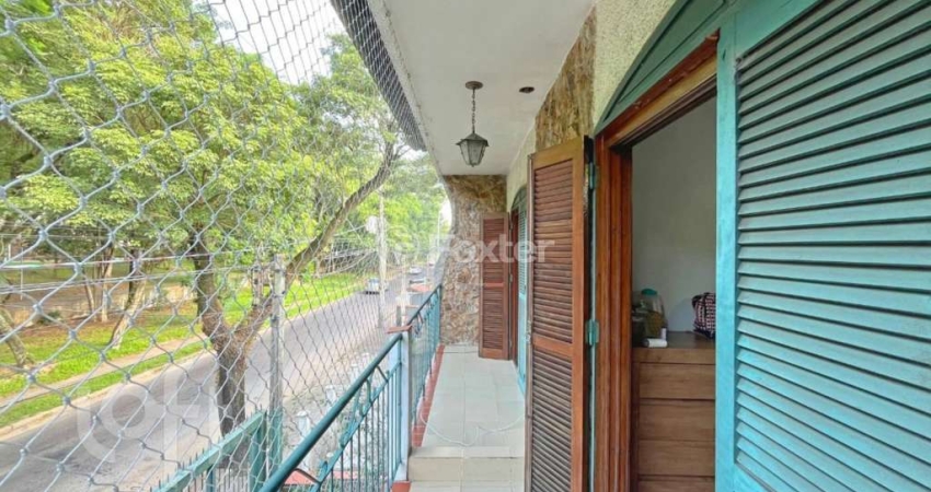 Casa com 4 quartos à venda na Avenida Carneiro da Fontoura, 444, Jardim São Pedro, Porto Alegre