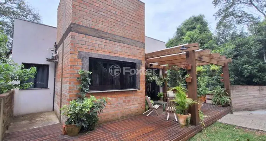 Casa em condomínio fechado com 3 quartos à venda na Rua das Camélias, 32, São Lucas, Viamão