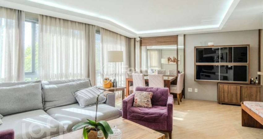 Apartamento com 3 quartos à venda na Rua Nunes Machado, 319, Azenha, Porto Alegre