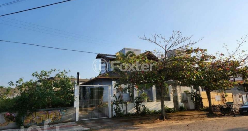 Casa com 3 quartos à venda na Avenida Tucumã, 295, Campeche, Florianópolis