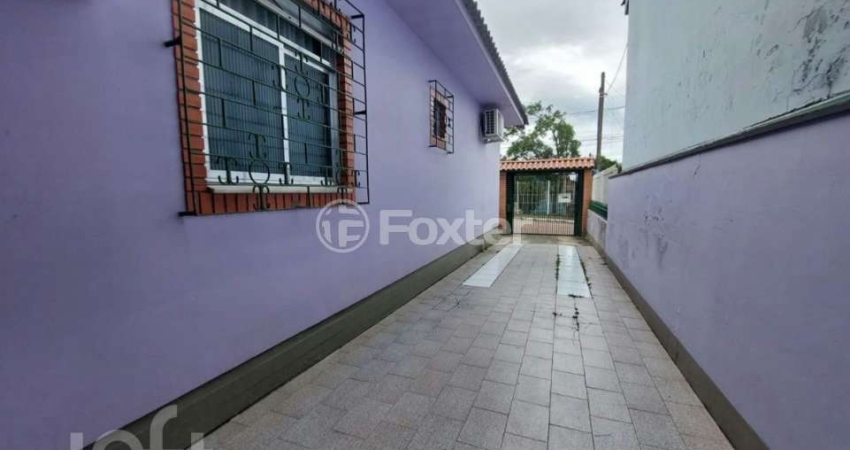 Casa com 3 quartos à venda na Rua Assis Brasil, 145, Nossa Senhora das Graças, Canoas