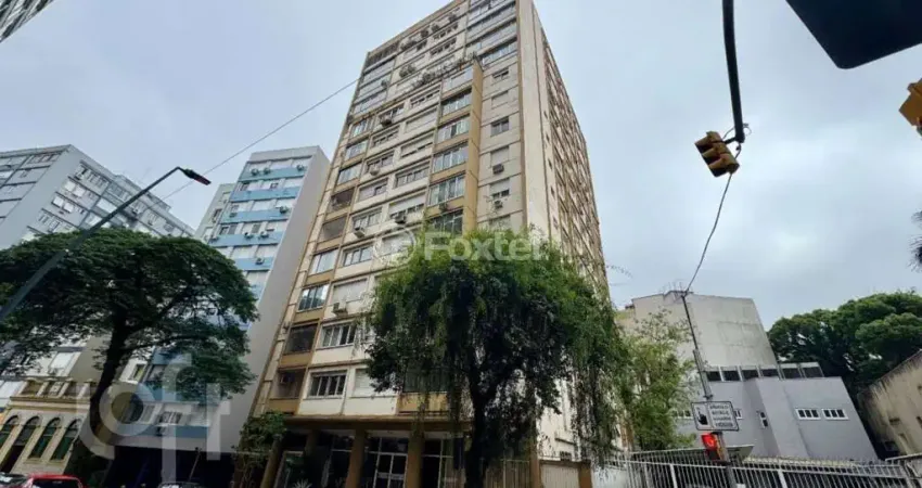Apartamento com 3 quartos à venda na Rua Duque de Caxias, 910, Centro Histórico, Porto Alegre